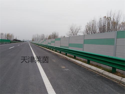 <a href=http://www.xicnet.net.cn/news_article?news_id=130>隔聲屏障</a>
