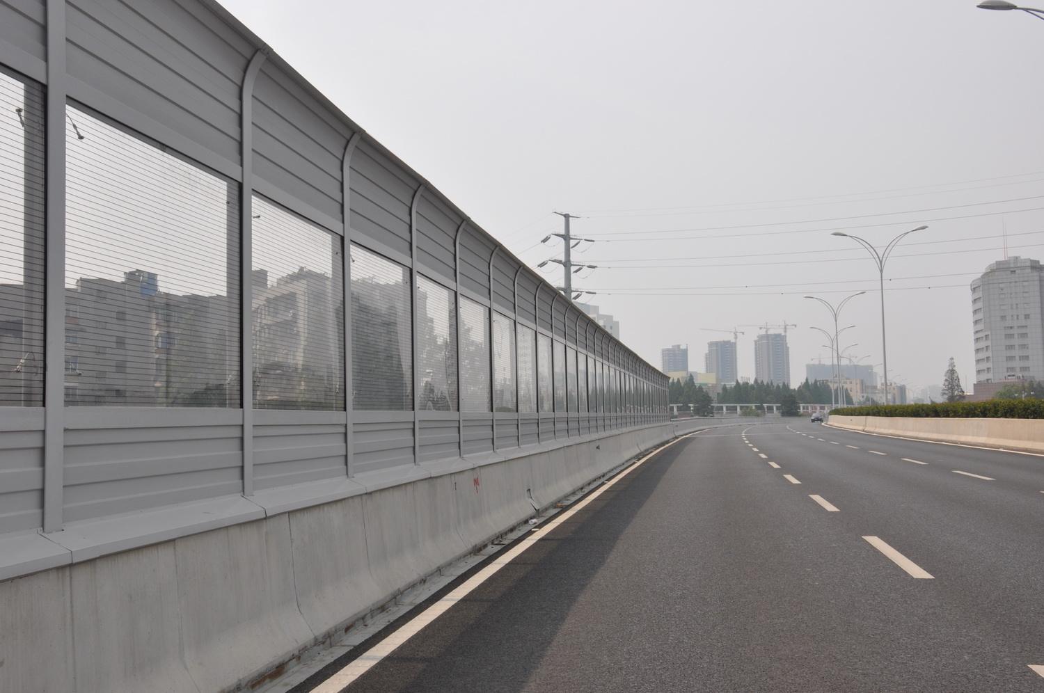 <a href=http://www.xicnet.net.cn/news_article?news_id=142>公路聲屏障</a>